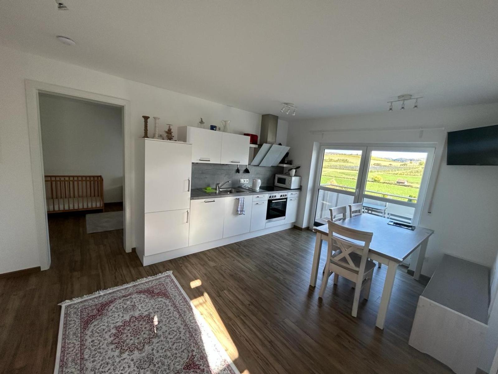 3 Zimmer Neubauwohnung In Der Schwaebischen Toskana Löwenstein Eksteriør billede