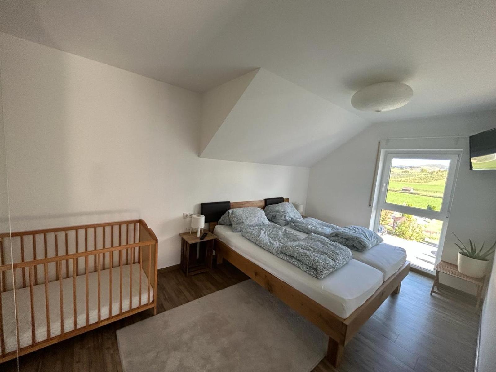 3 Zimmer Neubauwohnung In Der Schwaebischen Toskana Löwenstein Eksteriør billede